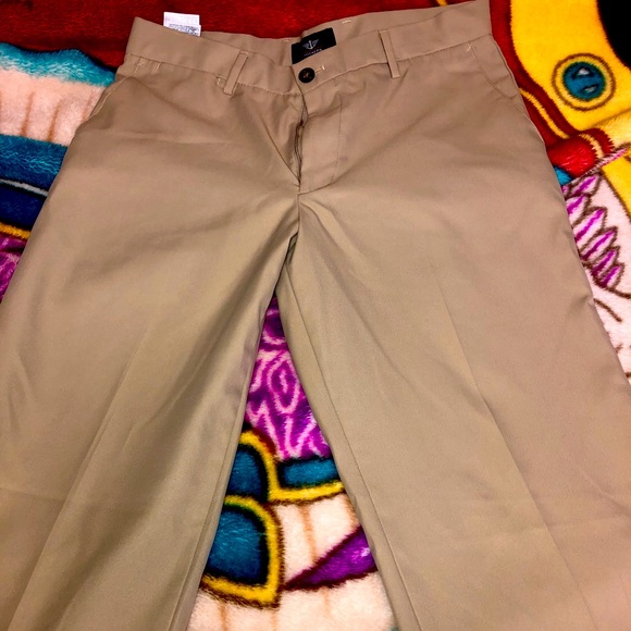 Khaki dockers - Picture 1 of 3